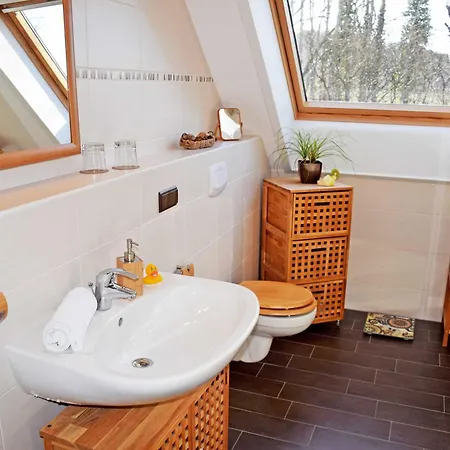 Gutshaus-Appartements mit Kamin, Sauna und Außenpool ***** Coldevitz Exterior foto