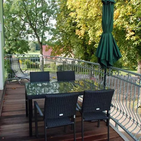 Gutshaus-Appartements mit Kamin, Sauna und Außenpool ***** Coldevitz Exterior foto