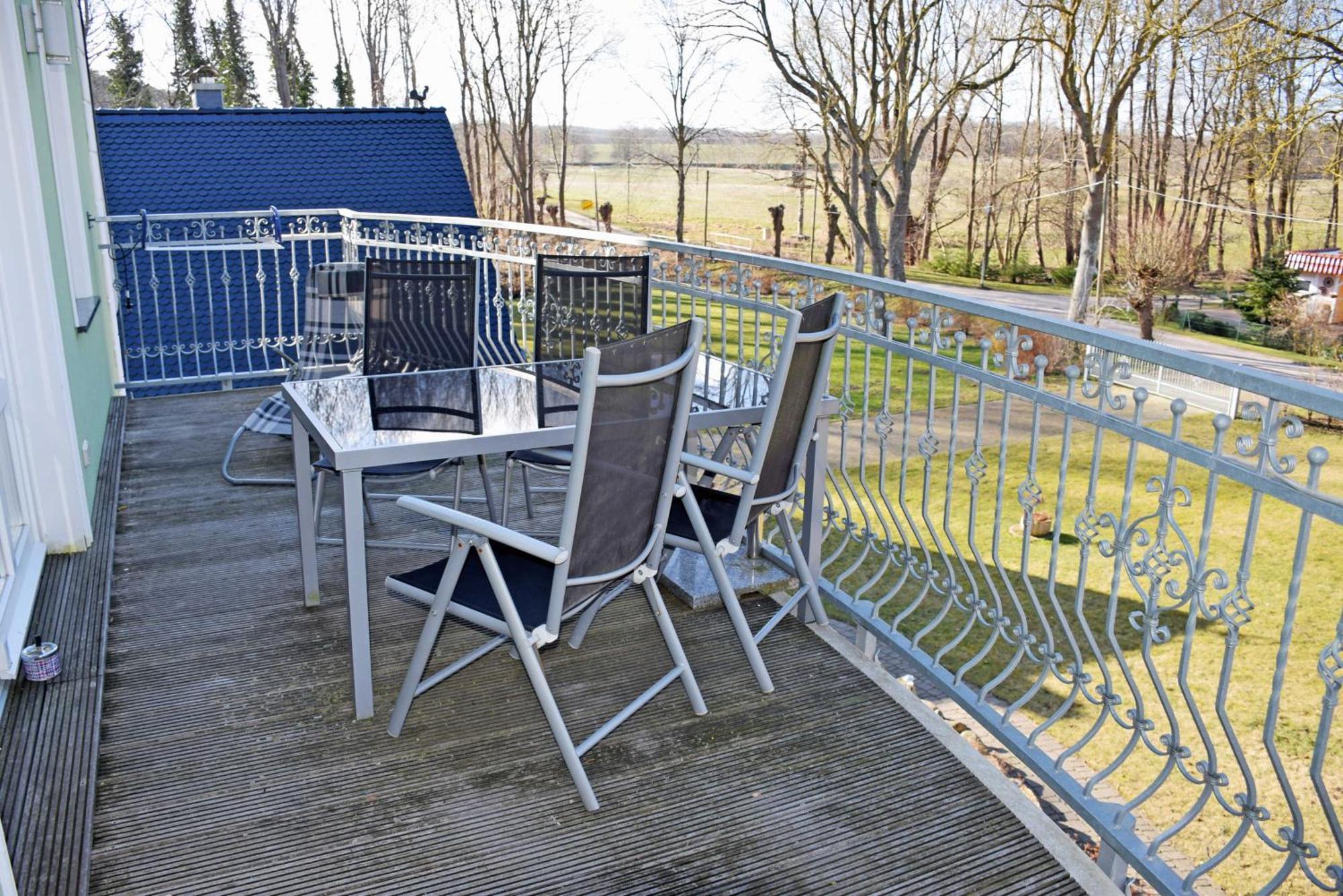 Gutshaus-appartements Mit Kamin, Sauna Und Außenpool ***** *