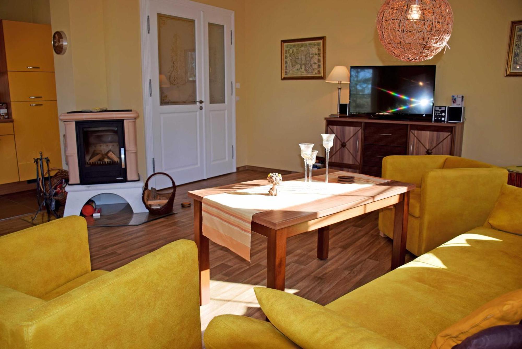 Apartment Gutshaus-appartements Mit Kamin, Sauna Und Außenpool *****