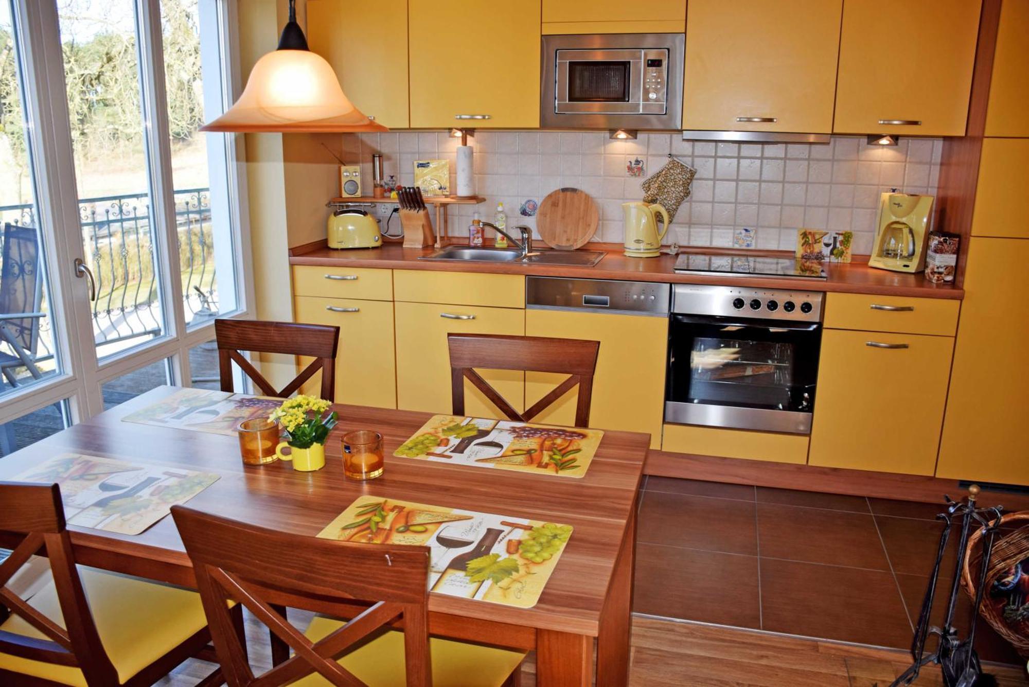 Gutshaus-appartements Mit Kamin, Sauna Und Außenpool ***** Apartment *