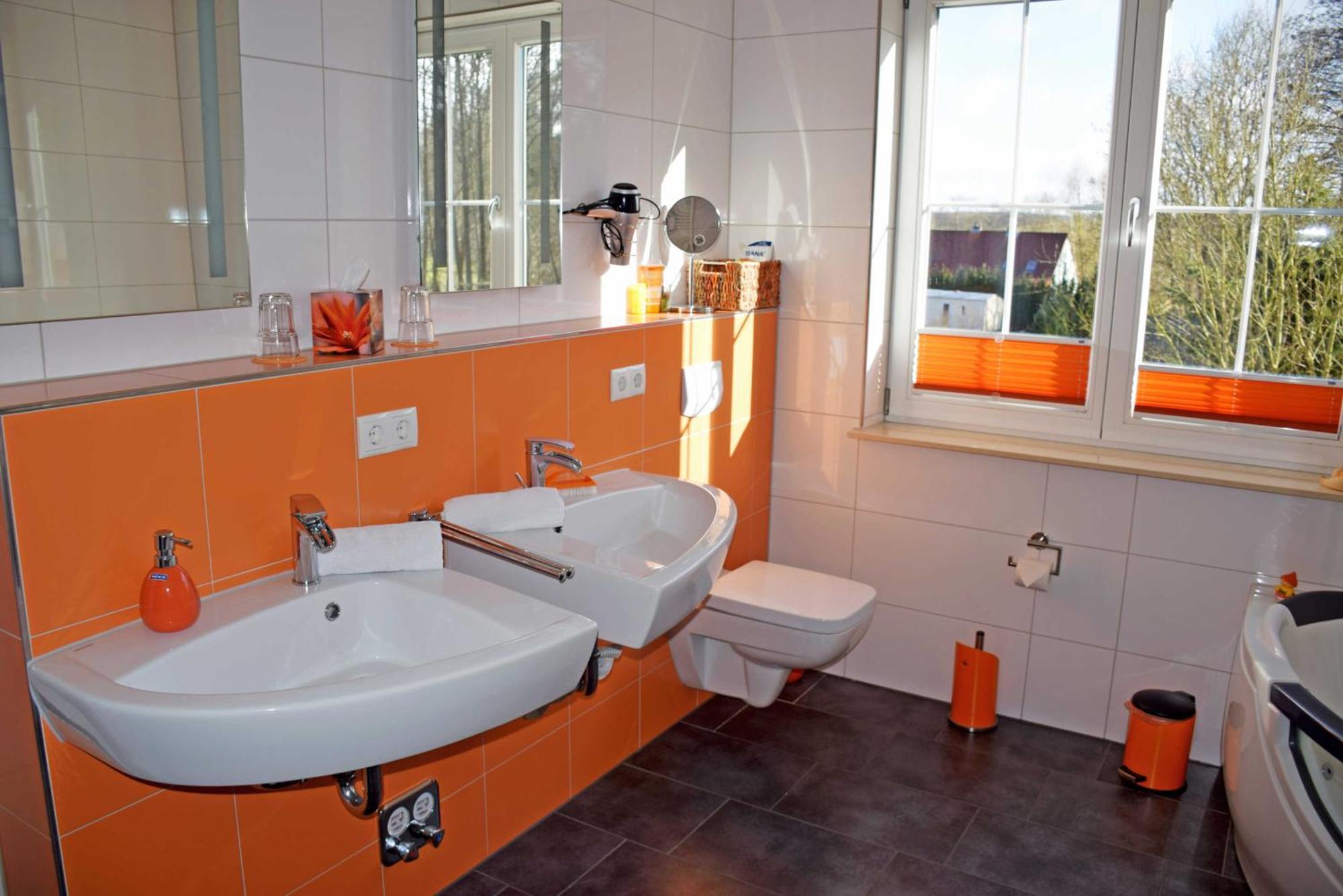 Gutshaus-appartements Mit Kamin, Sauna Und Außenpool ***** *